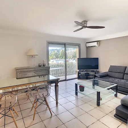 Sea View Apartmán *